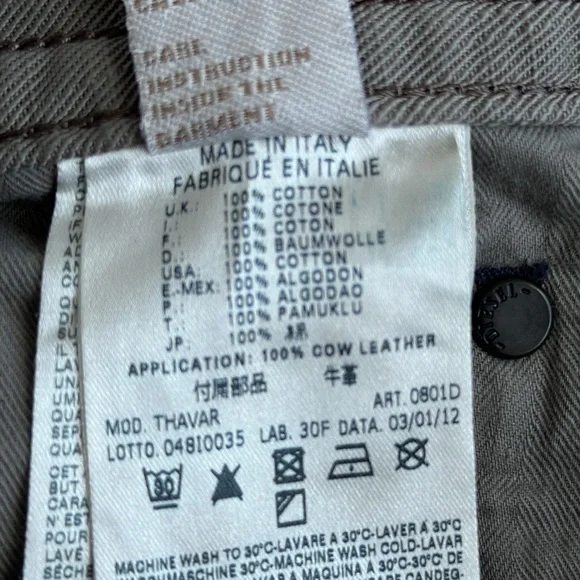 Diesel Industry Denim Division “For Successful Living” Slim-Carrot Jeans size 27